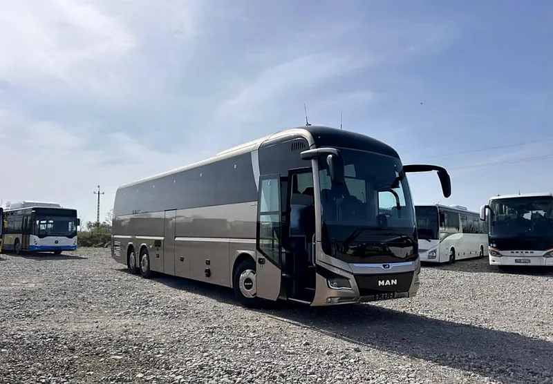 Autocar pour les groupes